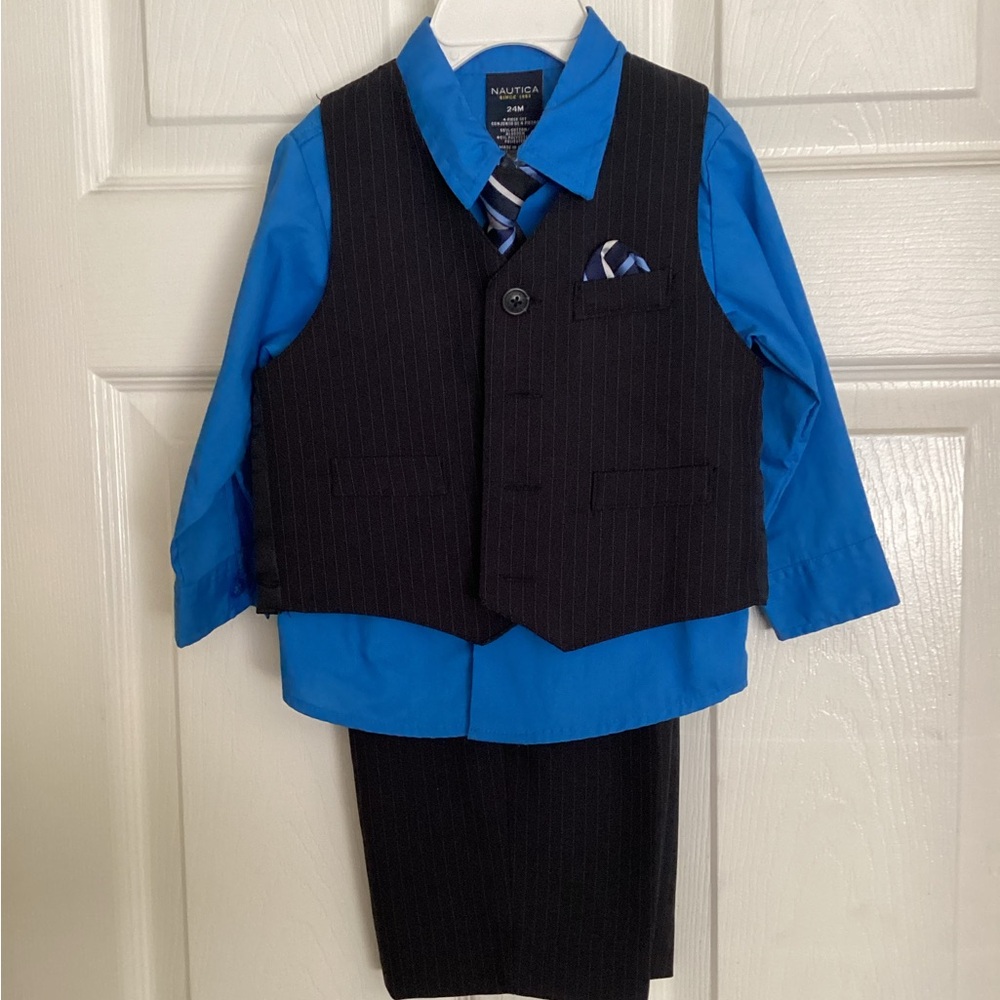 Nautica Blue Shirt with Striped Tie